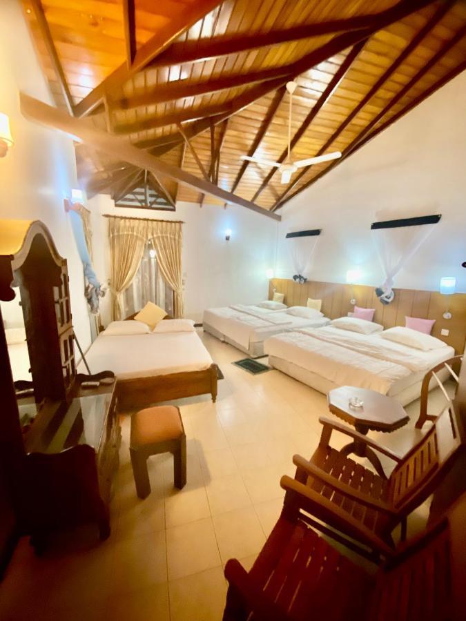 Hikka Paradise Guest House ヒッカドゥワ エクステリア 写真