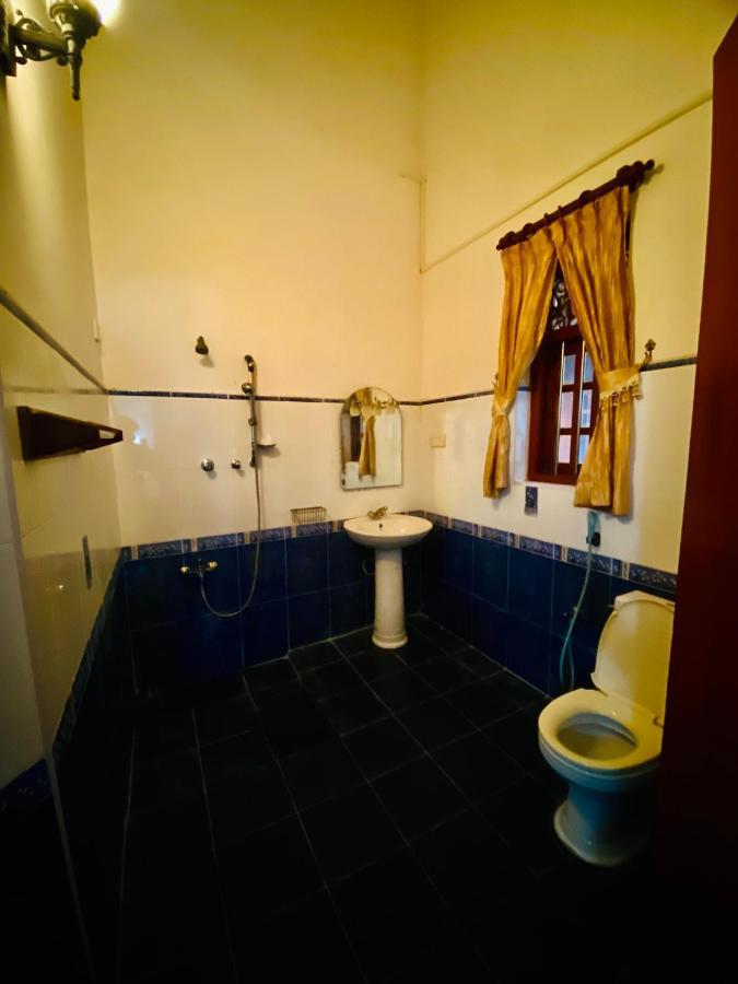 Hikka Paradise Guest House ヒッカドゥワ エクステリア 写真