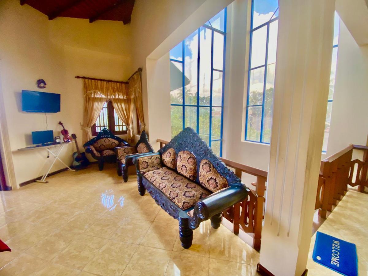 Hikka Paradise Guest House ヒッカドゥワ エクステリア 写真